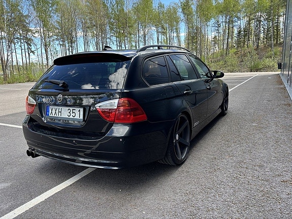 BMW 320d 5 of 24