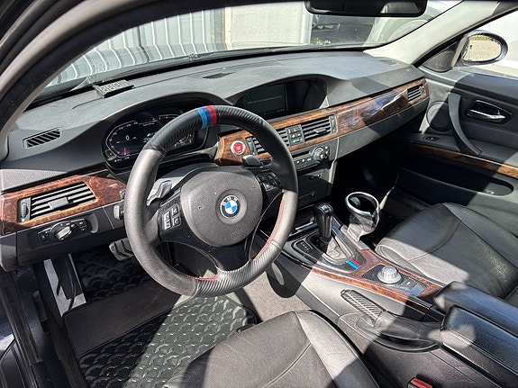 BMW 320d 9 of 24