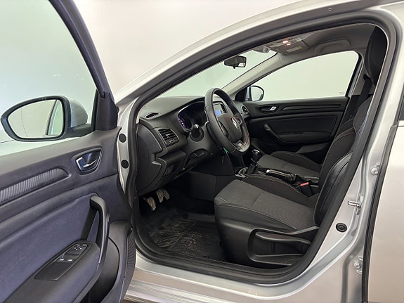 Renault Megane IV 16 of 21