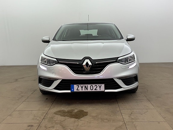 Renault Megane IV 10 of 21