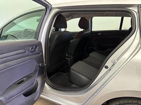Renault Megane IV 18 of 21