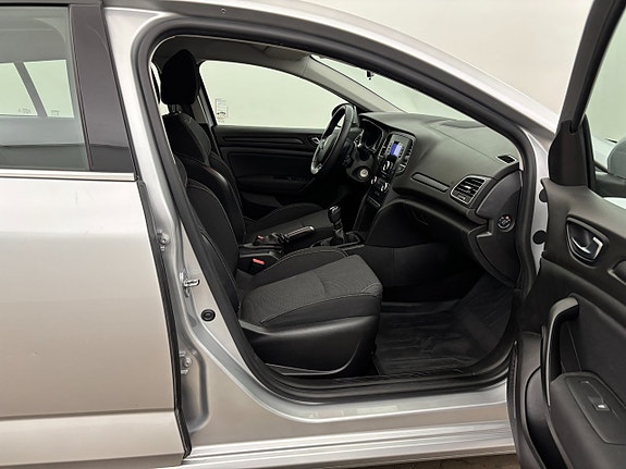 Renault Megane IV 21 of 21