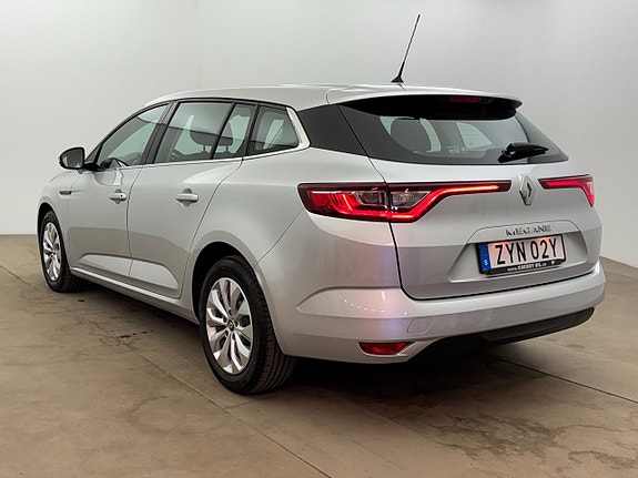 Renault Megane IV 4 of 5