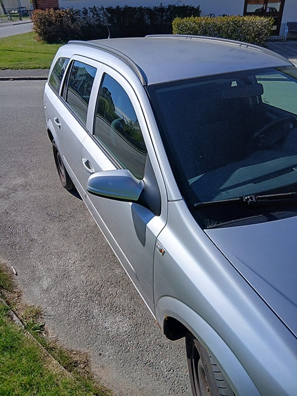 Opel Astra 4 of 5