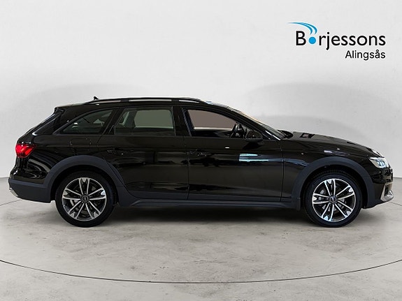 Audi A4 allroad 2 of 5