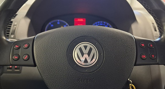 Volkswagen Touran Cross 20 of 21