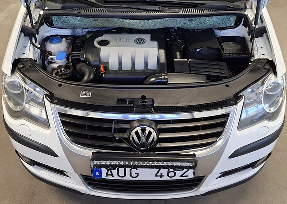 Volkswagen Touran Cross 17 of 21