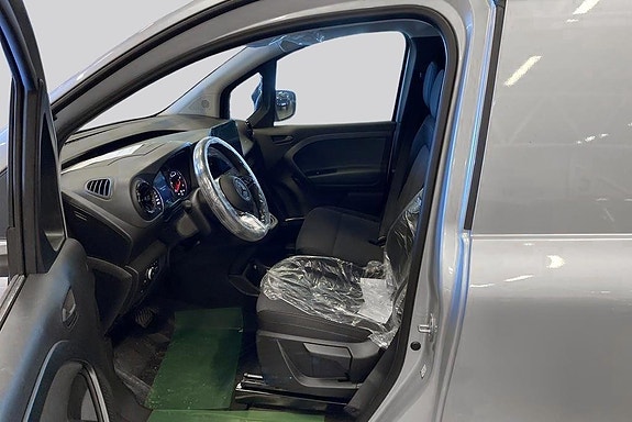 Mercedes-Benz eCitan 8 of 14