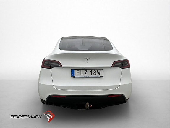 Tesla Model Y 6 of 30