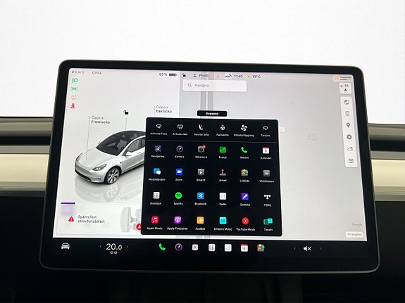 Tesla Model Y 18 of 30