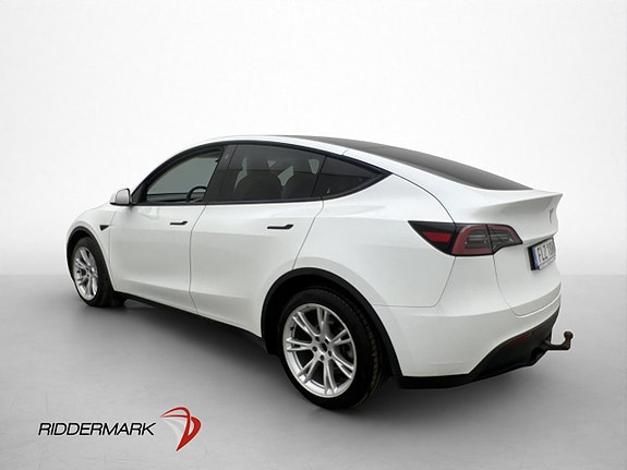 Tesla Model Y 5 of 30