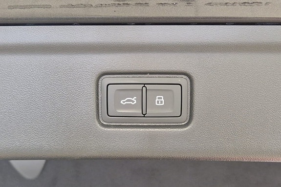 Audi A6 e-tron 7 of 19