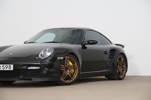 Porsche 911 3 of 5