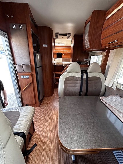 Adria CORAL A 670SL 3,0L, automat, långbädd, 2xAC 5 of 19