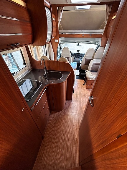 Adria CORAL A 670SL 3,0L, automat, långbädd, 2xAC 14 of 19
