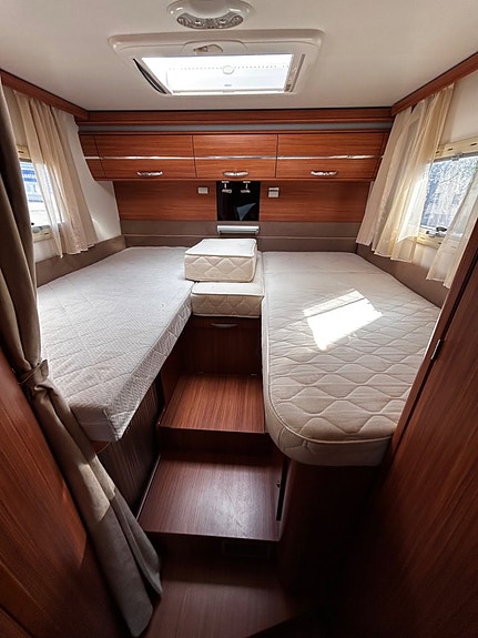 Adria CORAL A 670SL 3,0L, automat, långbädd, 2xAC 10 of 19