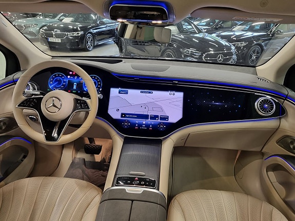 Mercedes-Benz EQS SUV 14 of 22