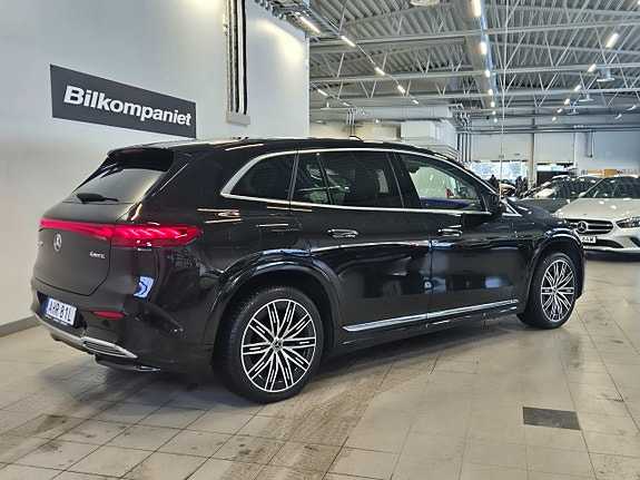 Mercedes-Benz EQS SUV 3 of 5