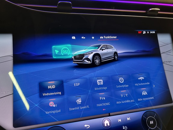 Mercedes-Benz EQS SUV 20 of 22