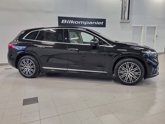 Mercedes-Benz EQS SUV 2 of 22