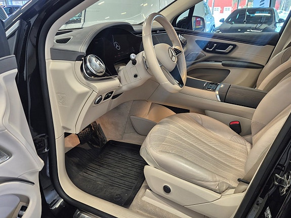 Mercedes-Benz EQS SUV 10 of 10