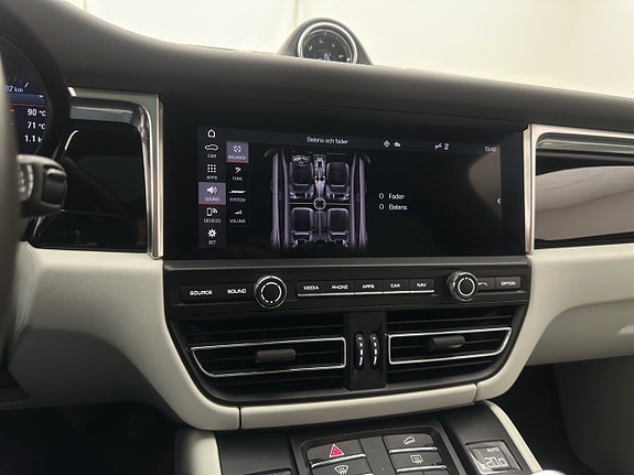 Porsche Macan S 28 of 30