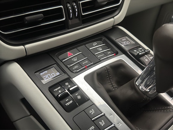 Porsche Macan S 23 of 30
