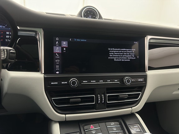 Porsche Macan S 27 of 30