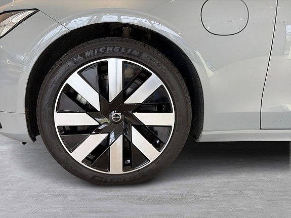 Volvo V90 8 of 20