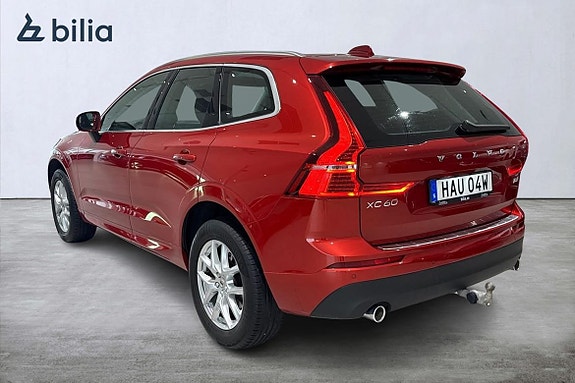 Volvo XC60 2 of 5