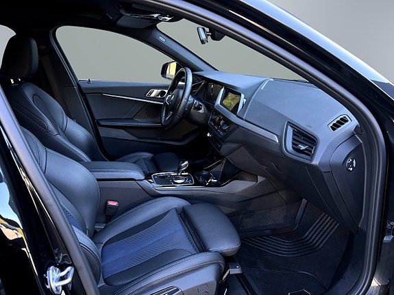 BMW 118i 5 of 5