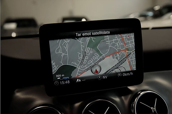 Mercedes-Benz GLA200 d 9 of 16