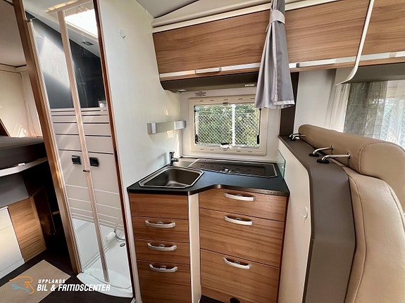 Adria Matrix M 670 SC Solpanel / 3800kg 6 of 18