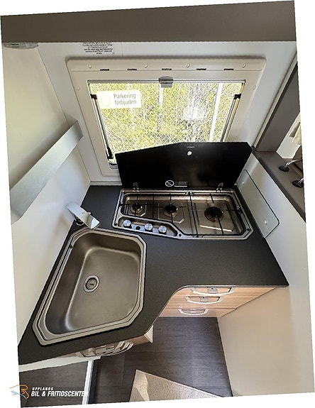 Adria Matrix M 670 SC Solpanel / 3800kg 16 of 18