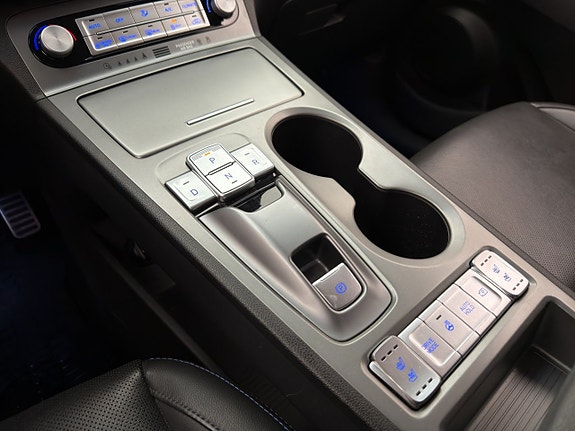 Hyundai Kona 30 of 30