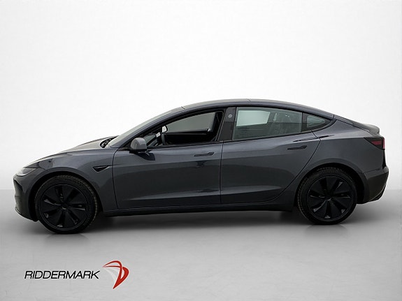 Tesla Model 3 5 of 5