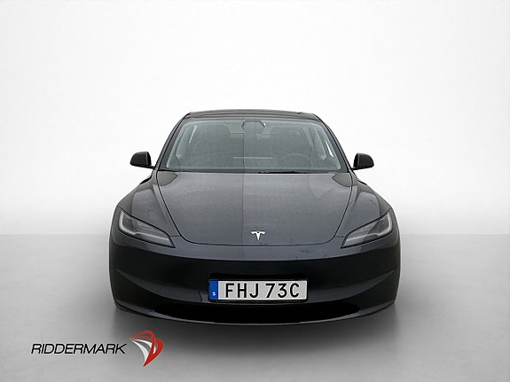 Tesla Model 3 3 of 5
