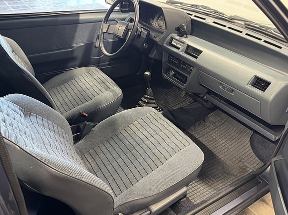 Nissan Micra 9 of 13