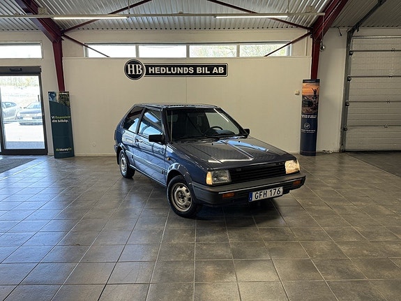 Nissan Micra 2 of 5