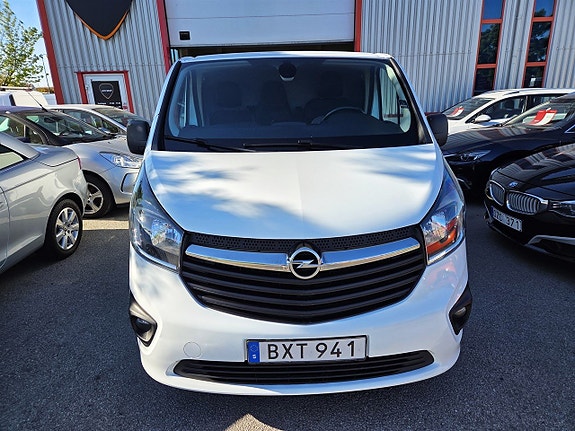Opel Vivaro 3 of 5