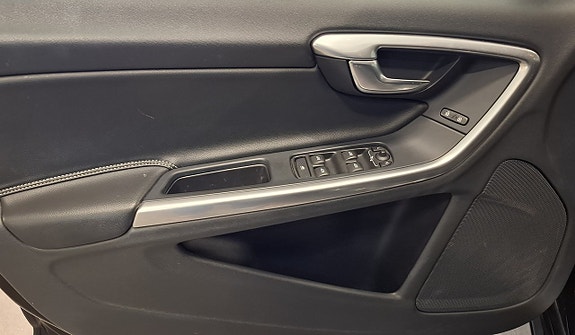 Volvo V60 26 of 29