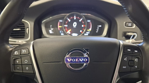 Volvo V60 28 of 29