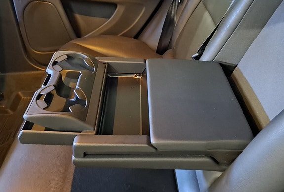 Volvo V60 15 of 29