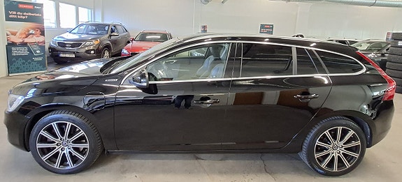 Volvo V60 7 of 29