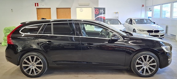 Volvo V60 6 of 29
