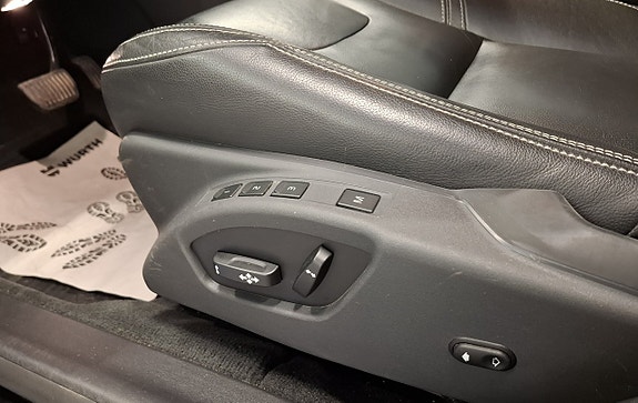 Volvo V60 25 of 29