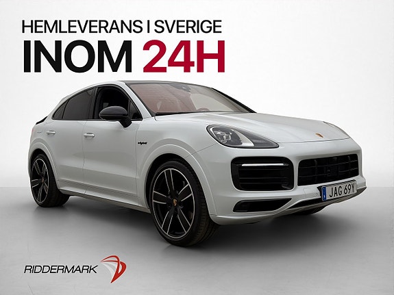 Porsche Cayenne 3 of 30