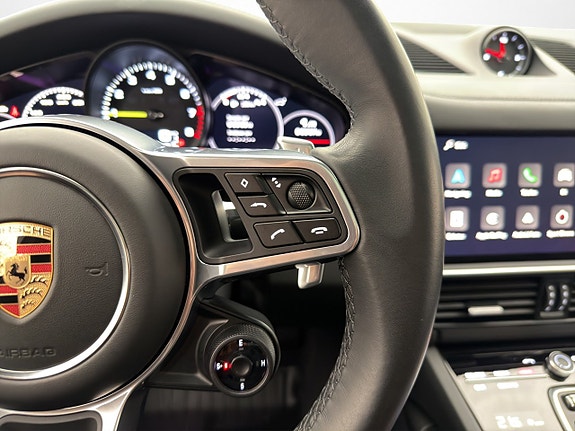 Porsche Cayenne 28 of 30