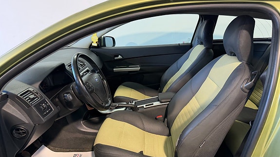 Volvo C30 4 of 5