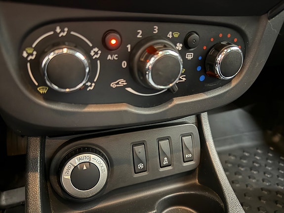 Dacia Duster 12 of 14